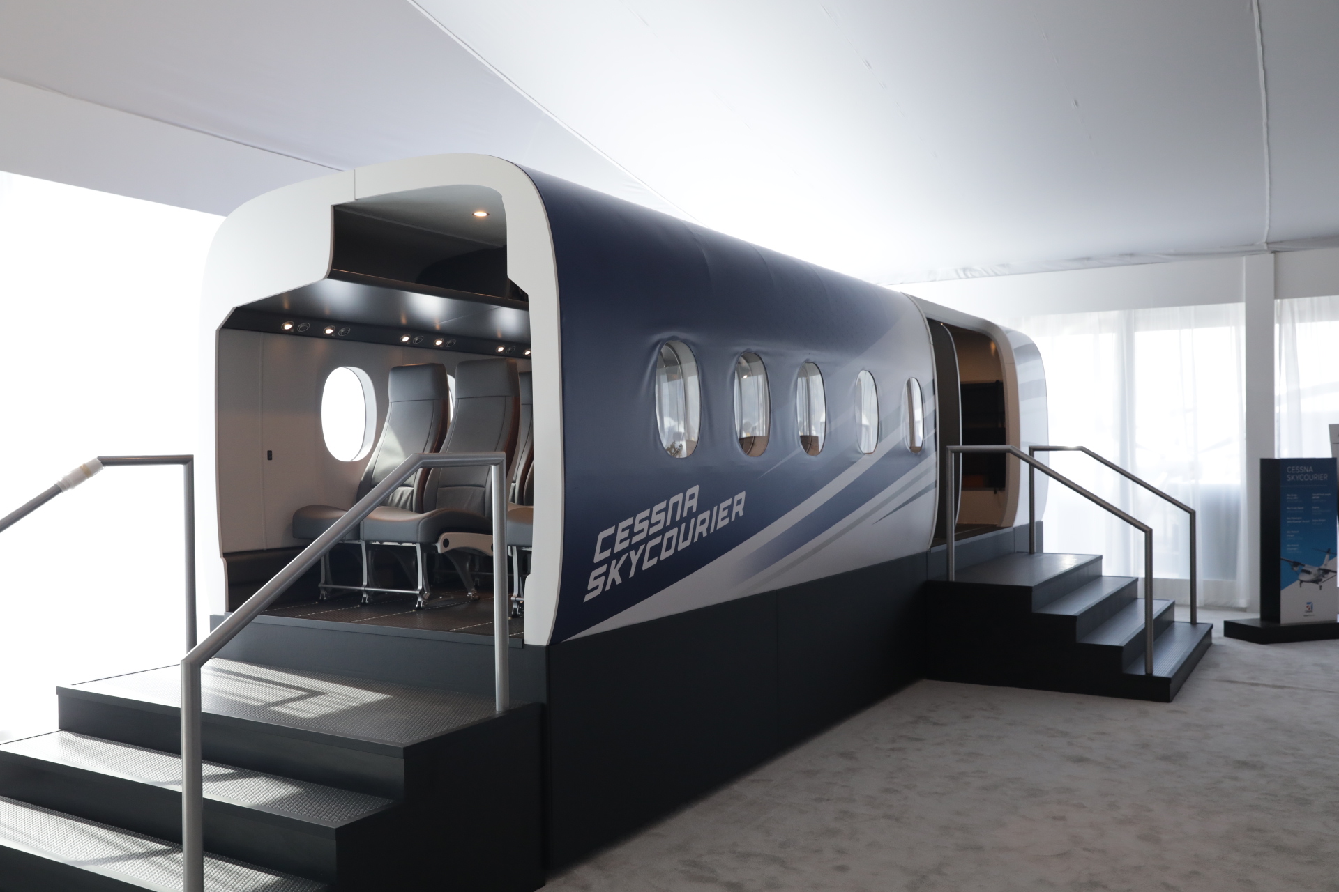 Textron Aviation debuts new full-scale Cessna SkyCourier mockup